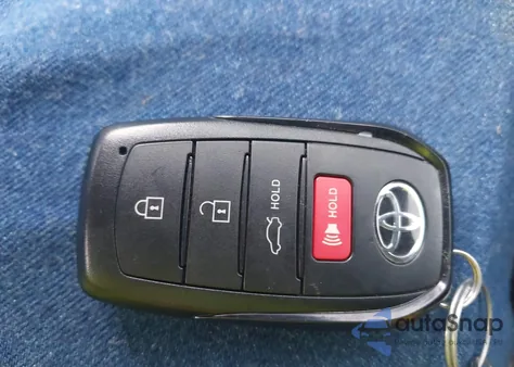 2025 Toyota Camry Le z USA, uszkodzony, nr VIN 4T1DAACKXSU616829